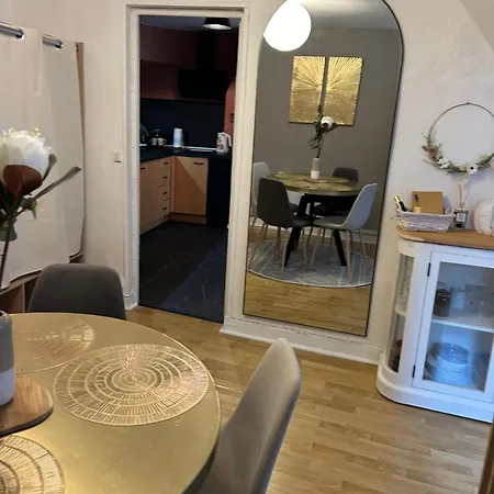 公寓 F2 Pour 4 Personnes Emplacement Ideal 2 Min A Pied De La Et Des Boutiques *