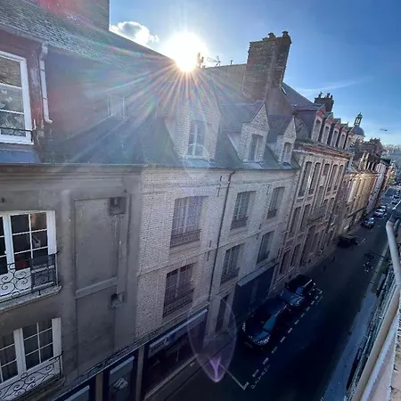 F2 Pour 4 Personnes Emplacement Ideal 2 Min A Pied De La Et Des Boutiques 公寓 *